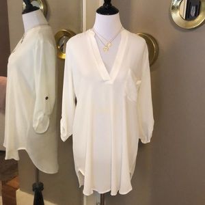 LUSH Ivory roll tab tunic with long length in back